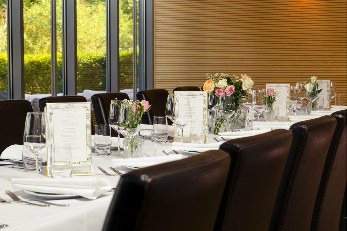 Stilvolles Interieur der Eventlocation